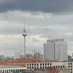 Studio Apartment Ueber Den Wolken